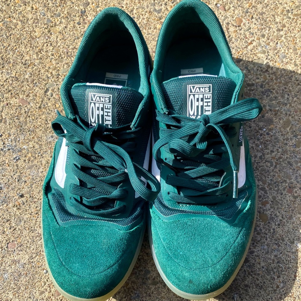 Mens lightly worn vans